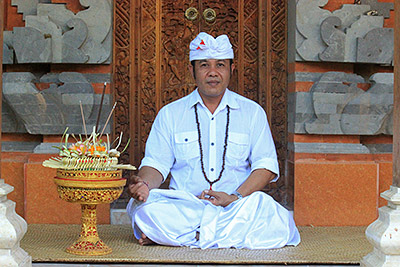 Made Lunas Spiritual Healer Ubud Bali